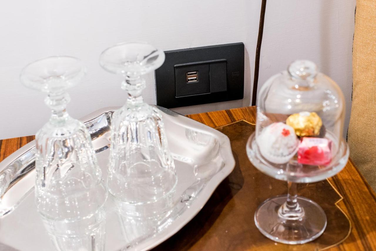 Palazzo Del Duca Piazza Navona Guest House Rzym Zewnętrze zdjęcie